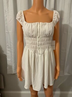 Cute Mixed Threads size S white puff sleeve hook n eye front lined dress new
